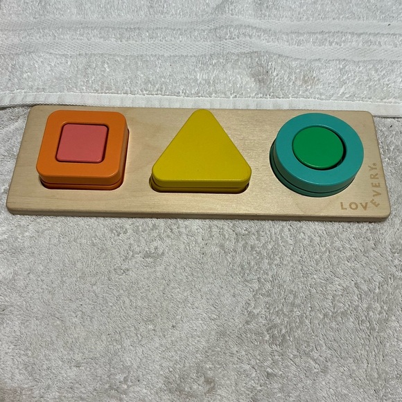 Lovevery The Realist Play Kit - 19-21 months - Picture 11 of 14